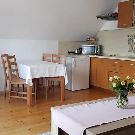 Apartmany 105 Penzión pre hostí *